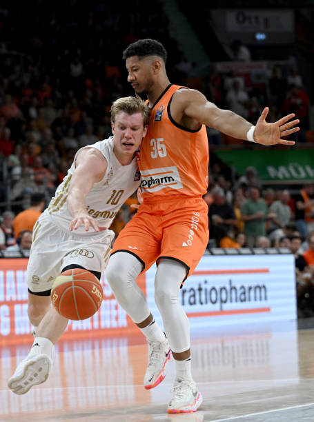 塔的梅开二 塔的梅开二